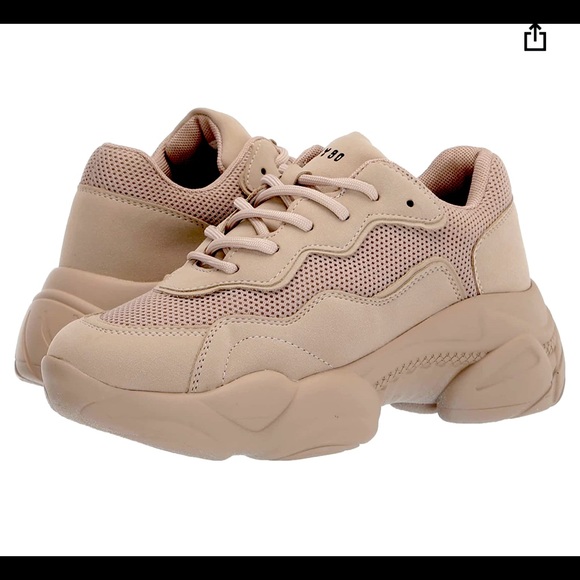 Steve Madden Shoes - SOLD 🌟STEVE MADDEN SMACK SNEAKERS Nude natural sneakers 8.5 lace up sporty